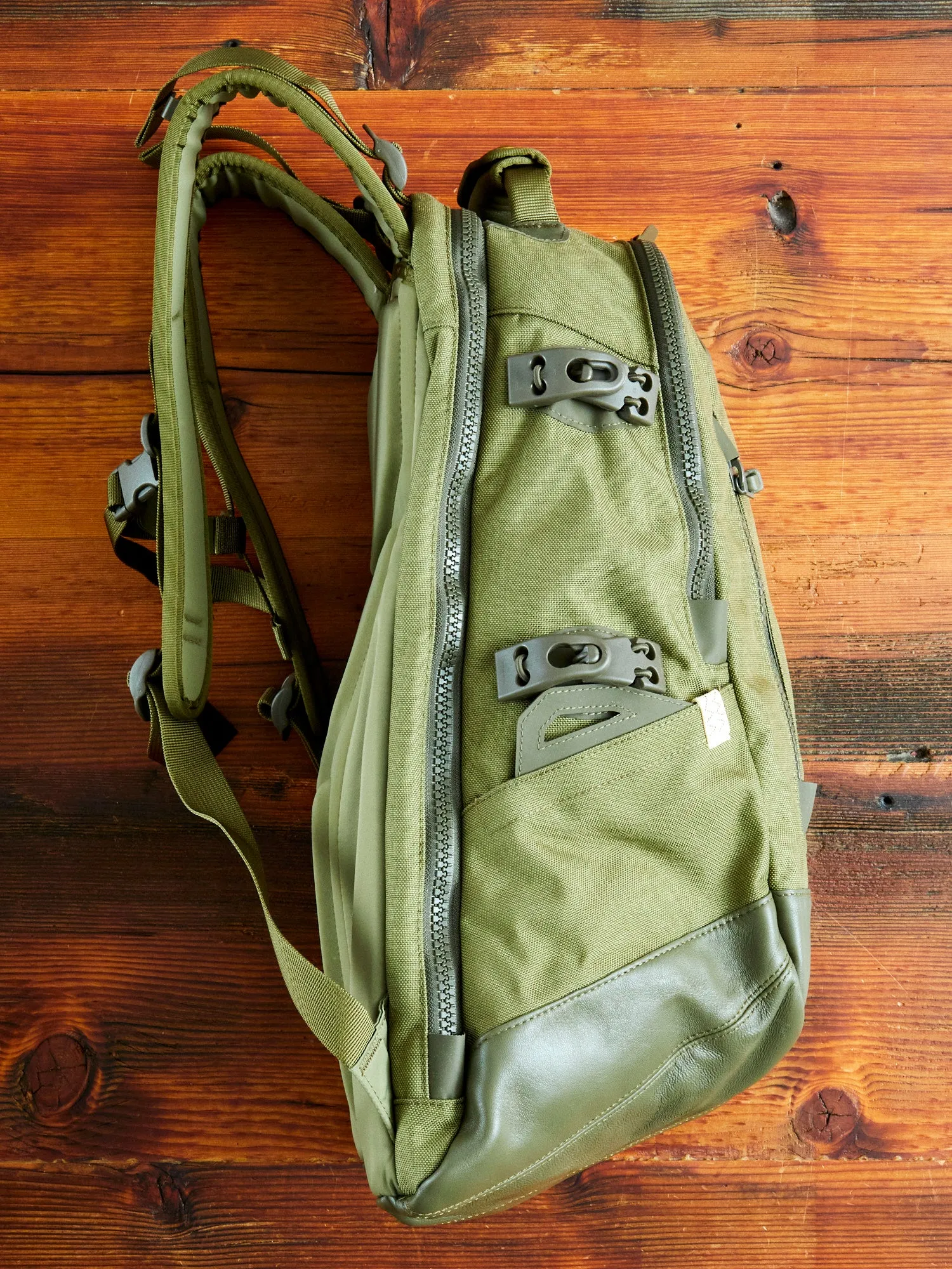 Cordura 20L Backpack in Olive Lambskin