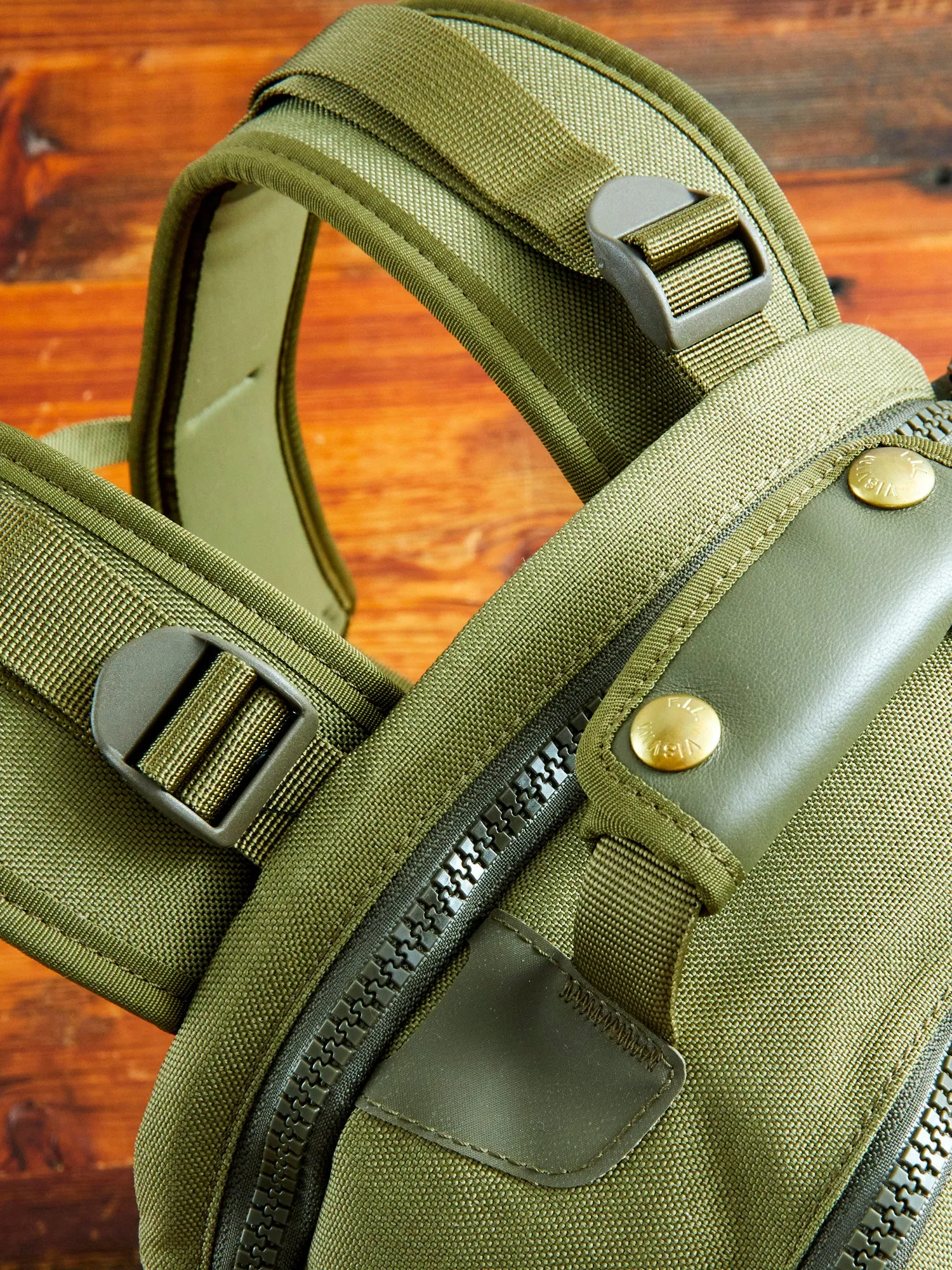 Cordura 20L Backpack in Olive Lambskin