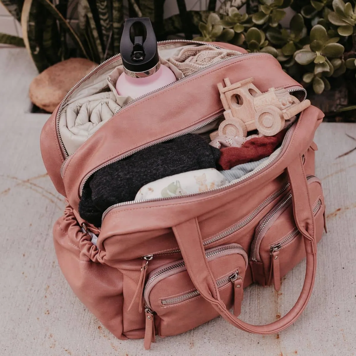 OiOi Vegan Leather Carry All Nappy Bag - Dusty Rose