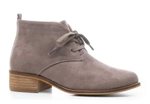 Totes Taupe