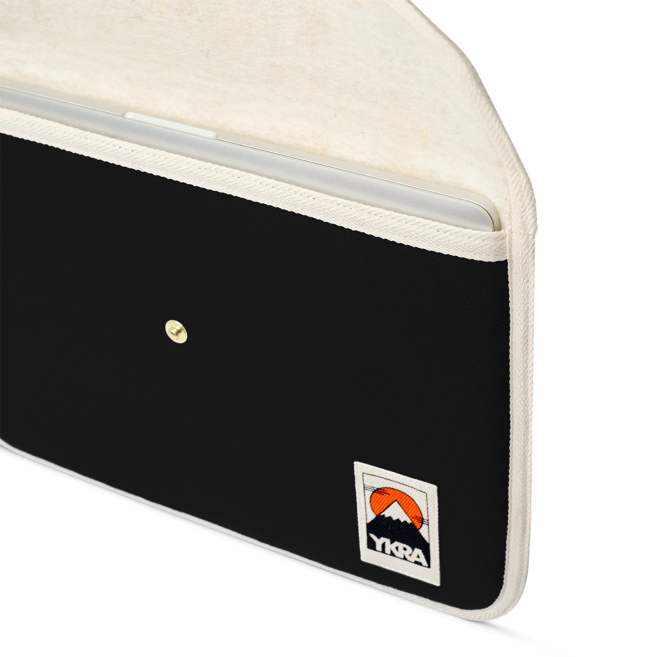 ykra laptop case medium - black